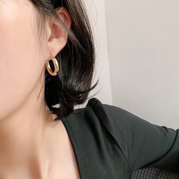 Earrings - Picture 5 of 5